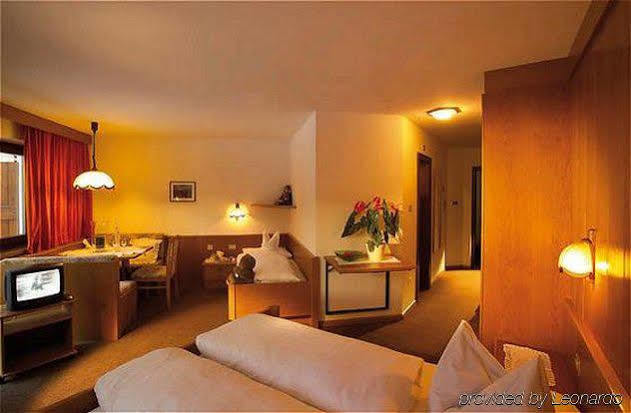 Hotel Auren San Giovanni di Fumes Room photo